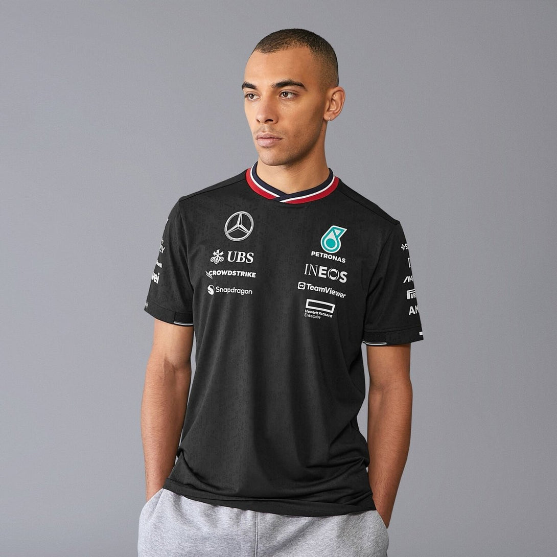 T - Shirt Mercedes AMG F1 Preta 2024 - Mercedes AMG Petronas Motorsport